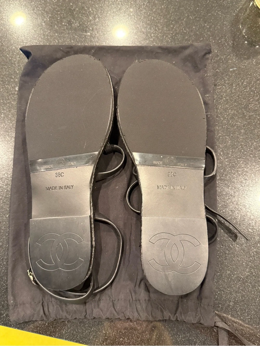 CHANEL Black Braided Espadrille Thong Sandals with Gold CC Emblems - Picture 2 of 2